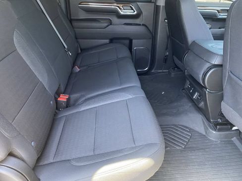 Used 2024 Chevrolet Silverado 1500 LT Trail Boss w/ Protection Package AWD/4WD image 11