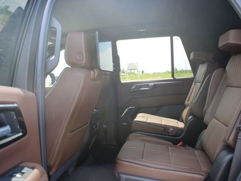 New 2026 Chevrolet Tahoe High Country AWD/4WD image 25