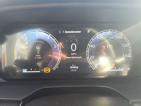 New 2025 Jeep Grand Cherokee Altitude image 12