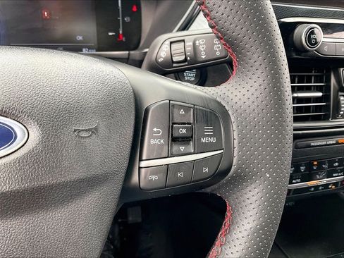 Used 2025 Ford Escape ST-Line Select AWD/4WD image 22