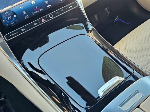 Certified 2023 Mercedes-Benz GLC 300 4MATIC image 33