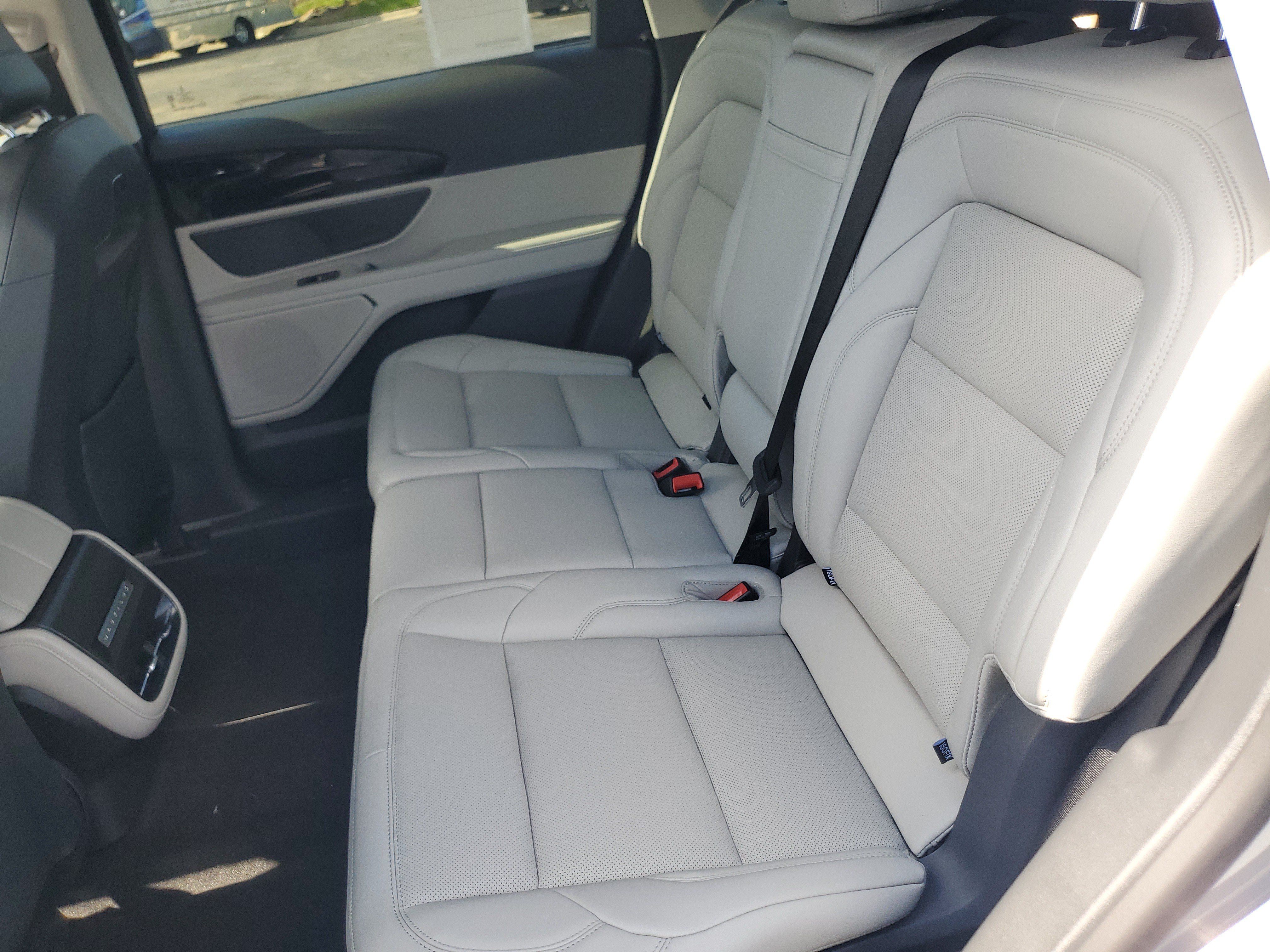 New 2026 Lincoln Nautilus Premier AWD/4WD image 30