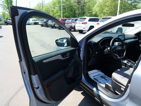 Used 2022 Ford Escape SE w/ Cold Weather Package AWD/4WD image 14