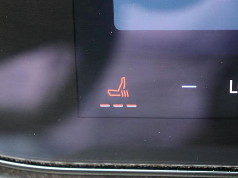 Used 2025 Ford Mustang Premium image 30