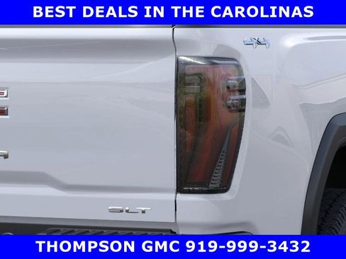 New 2026 GMC Sierra 2500 SLT w/ SLT Convenience Package image 11
