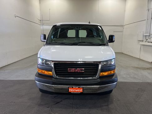 Used 2019 GMC Savana 2500 w/ Driver Convenience Package RWD image 3