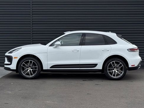 New 2026 Porsche Macan image 2