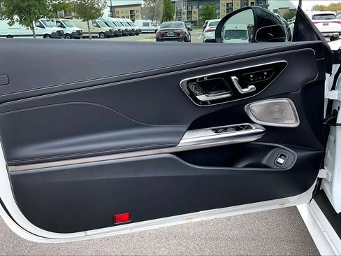 New 2026 Mercedes-Benz CLE 450 4MATIC Cabriolet image 10