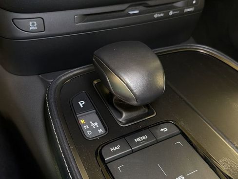 Certified 2021 Lexus LS 500 AWD w/ Accessory Package (Z1) image 28