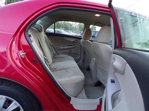 Used 2013 Toyota Corolla LE FWD image 21