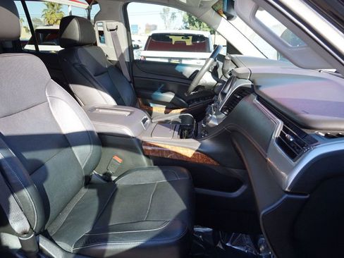 Used 2016 Chevrolet Suburban LTZ image 28