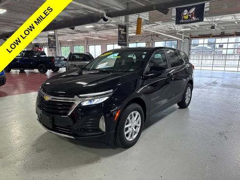 Used 2023 Chevrolet Equinox LT AWD/4WD image 1