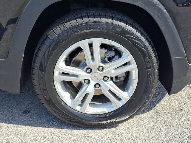 Used 2024 GMC Terrain SLE AWD/4WD image 8
