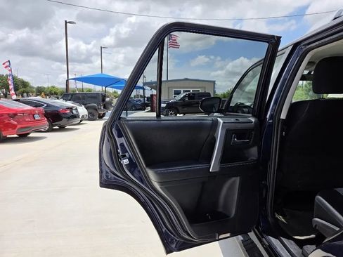Used 2015 Toyota 4Runner SR5 RWD image 15