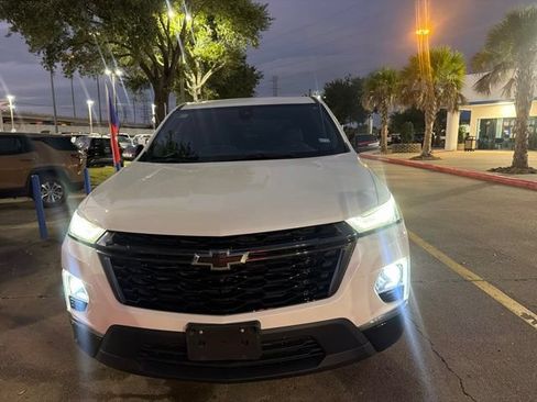 Used 2023 Chevrolet Traverse Premier w/ Redline Edition FWD image 12