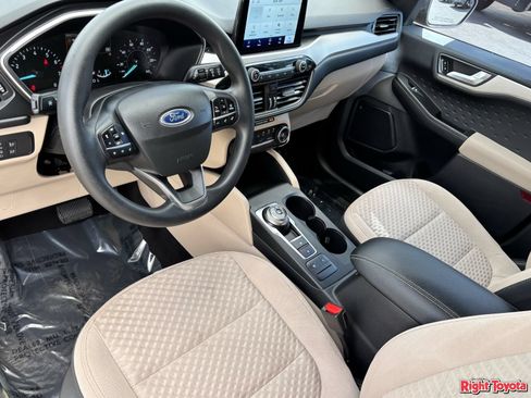 Used 2020 Ford Escape SE FWD image 19