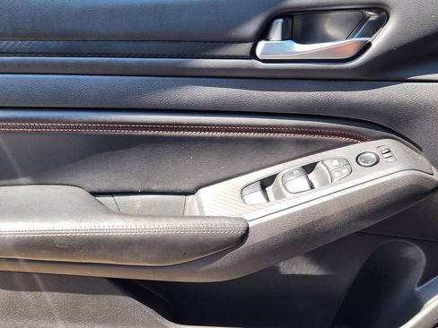 Used 2022 Nissan Altima 2.5 SR image 19