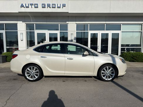 Used 2012 Buick Verano Leather FWD image 2