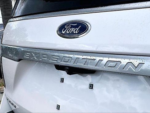 Used 2019 Ford Expedition Platinum AWD/4WD image 10