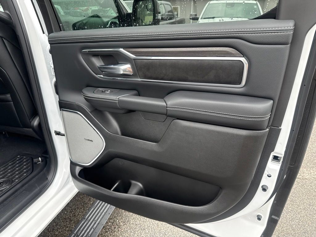 New 2027 RAM 1500 Laramie AWD/4WD image 27