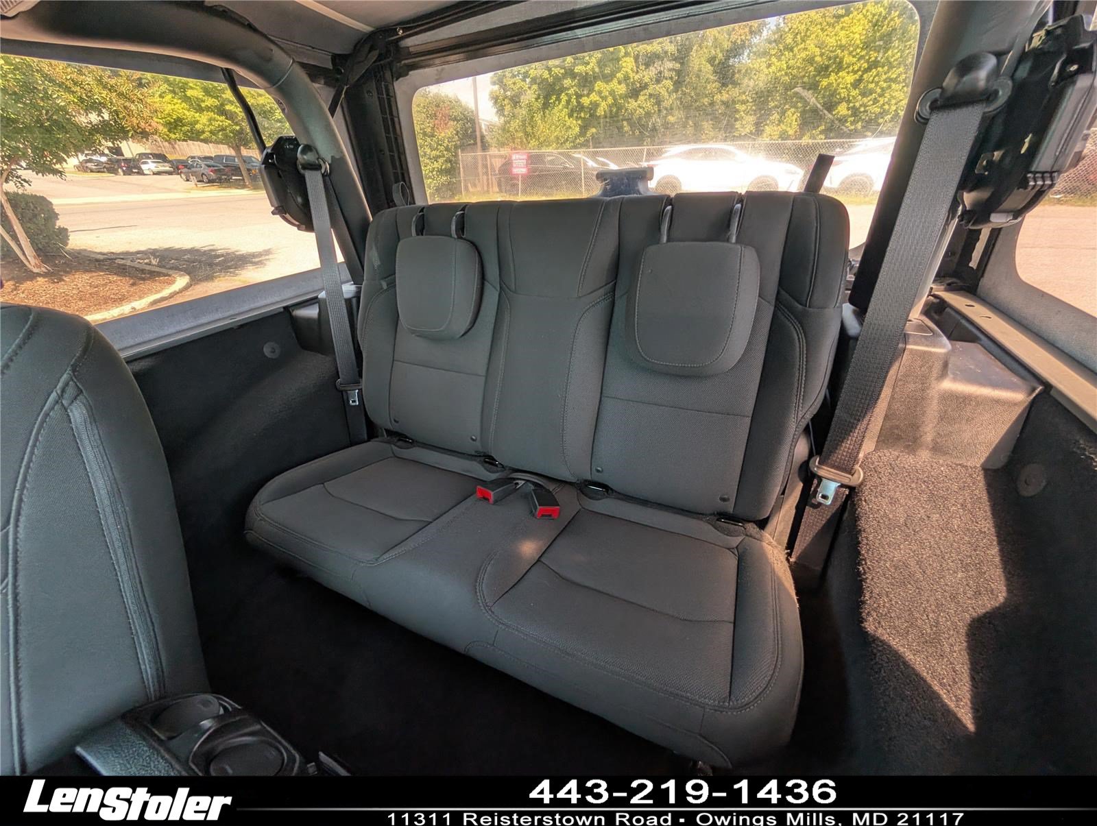 Used 2018 Jeep Wrangler Sport AWD/4WD image 15