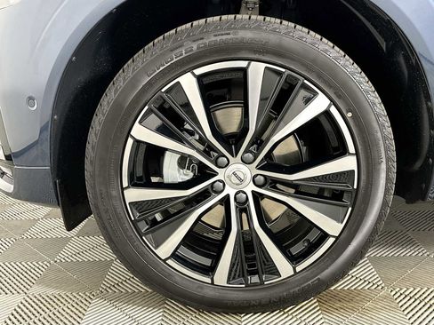 Used 2025 Volvo XC60 B5 Plus w/ Protection Package Premier image 29