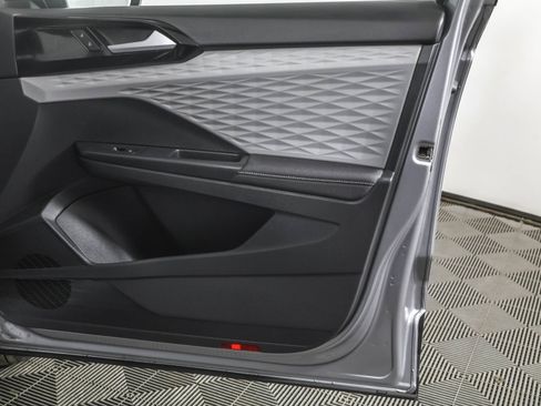 Used 2024 Volkswagen Taos S image 47