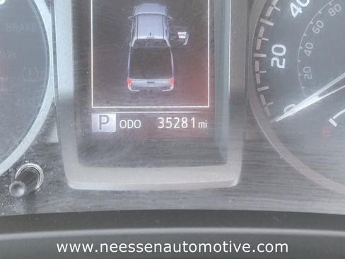 Used 2023 Toyota Tacoma TRD Sport w/ Technology Package image 22