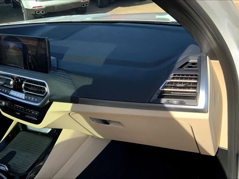 Used 2022 BMW X3 xDrive30i w/ Premium Package 2 image 16