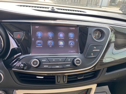 Used 2020 Buick Envision Essence image 25