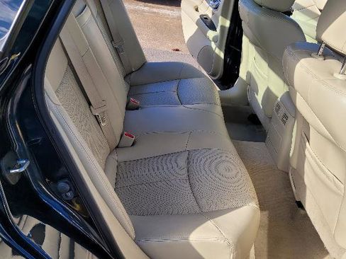 Used 2015 INFINITI Q70 3.7 w/ Technology Package image 12