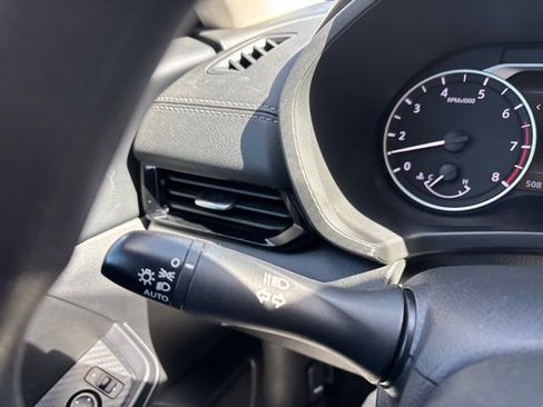 Used 2024 Nissan Sentra SV image 40