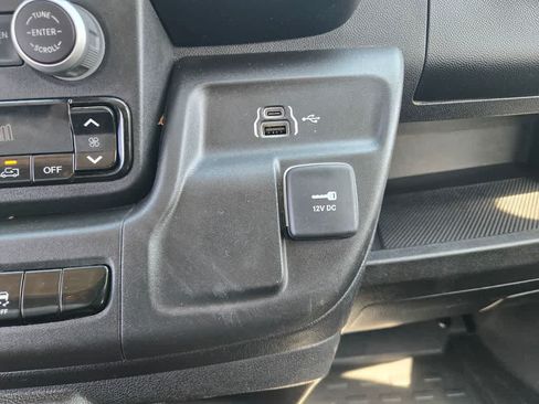 Used 2024 RAM ProMaster 2500 w/ Convenience Group FWD image 15