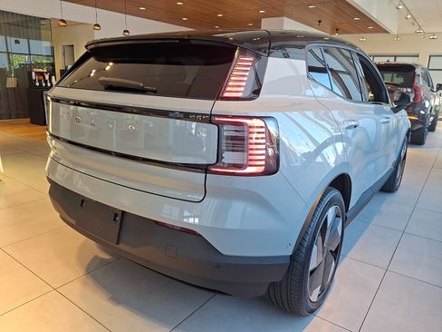 New 2026 Volvo EX30 Ultra w/ Protection Package AWD/4WD image 4