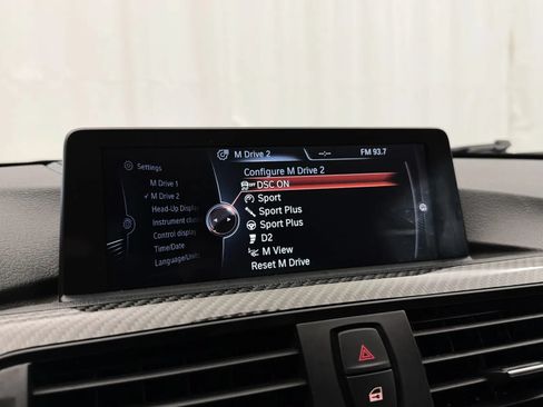 Used 2015 BMW M4 Convertible RWD image 37