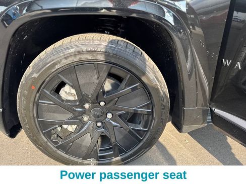 New 2025 Jeep Wagoneer S Launch Edition AWD/4WD image 24