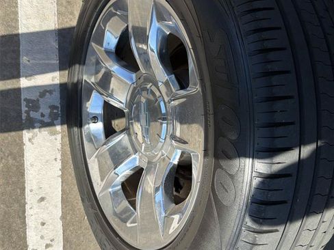 Used 2018 Chevrolet Silverado 1500 LTZ w/ Sport Package AWD/4WD image 40