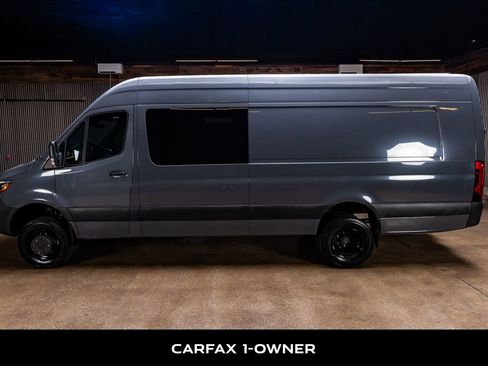 Used 2024 Mercedes-Benz Sprinter 3500 image 5