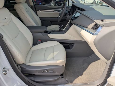 Used 2026 Cadillac XT5 Premium Luxury w/ Driver Assist Package FWD image 24