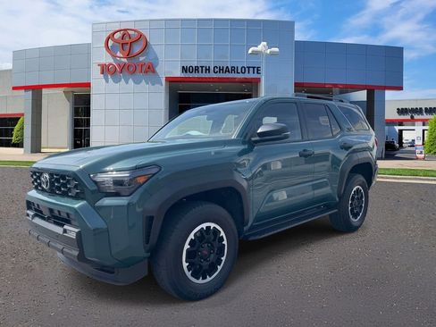 Used 2025 Toyota 4Runner TRD Off-Road image 4