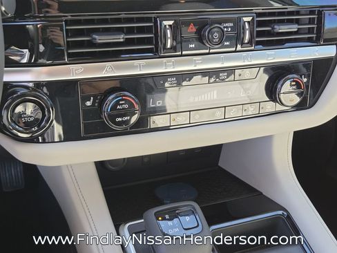 New 2026 Nissan Pathfinder SL FWD image 15