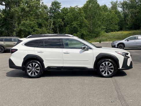 Certified 2024 Subaru Outback Touring XT AWD/4WD image 6