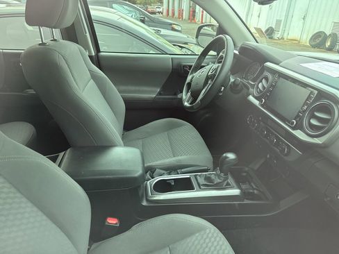 Used 2023 Toyota Tacoma SR5 w/ Technology Package image 8