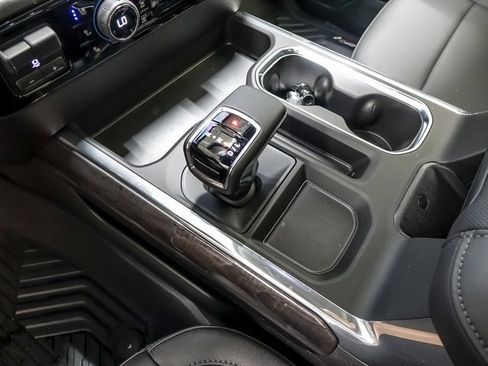 New 2025 Chevrolet Silverado 1500 LTZ w/ LTZ Premium Package image 24