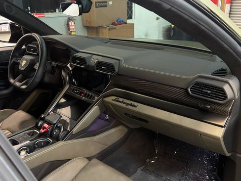Used 2024 Lamborghini Urus S AWD/4WD image 18
