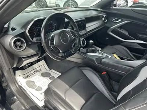 Used 2018 Chevrolet Camaro LT w/ RS Package image 6