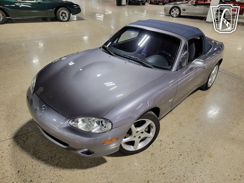 Used 2003 MAZDA MX-5 Miata Shinsen image 13
