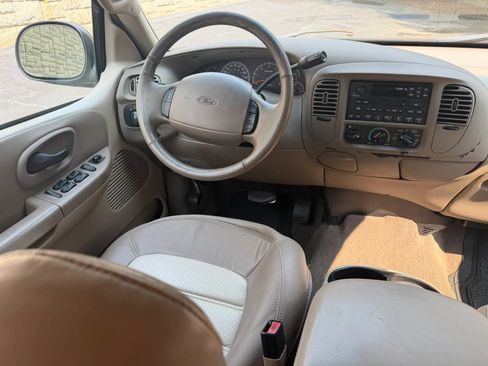 Used 2001 Ford F150 Lariat RWD image 13