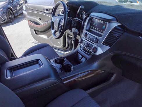 Used 2019 GMC Yukon SLE AWD/4WD image 14