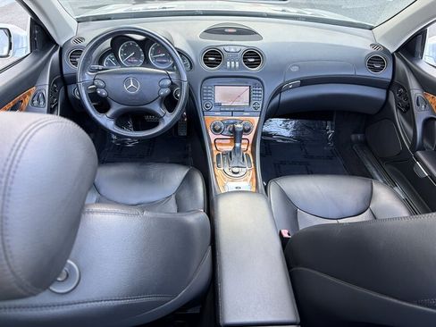 Used 2008 Mercedes-Benz SL 550 image 11